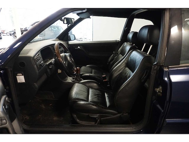 Volkswagen - golf cabriolet - 2.0 highline - car - afbeelding 2 van  17