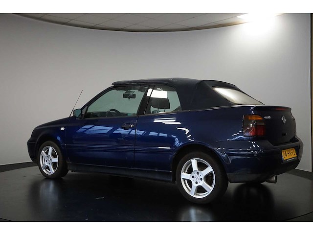 Volkswagen - golf cabriolet - 2.0 highline - car - afbeelding 15 van  17