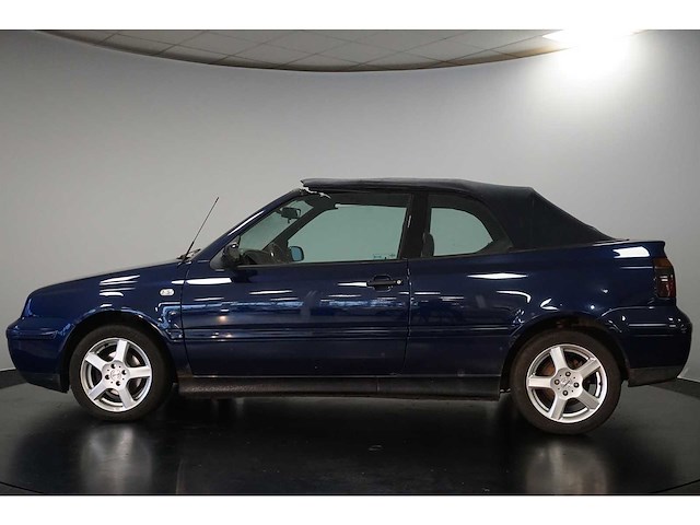 Volkswagen - golf cabriolet - 2.0 highline - car - afbeelding 16 van  17