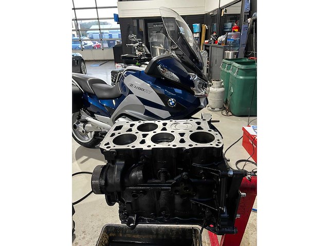 Volkswagen - golf cabriolet - 2.3 highline - car - afbeelding 14 van  31