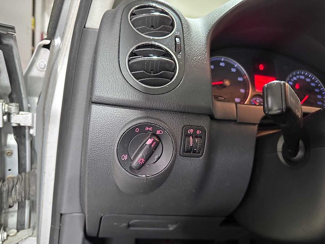 Volkswagen - golf plus - 1.4 turijn - 61-rk-fj- 2005 - afbeelding 3 van  16