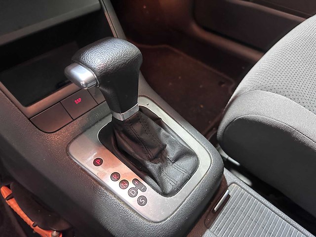 Volkswagen - golf plus - 1.6 fsi sportline dsg- kp-477-j- 2006 - afbeelding 5 van  14