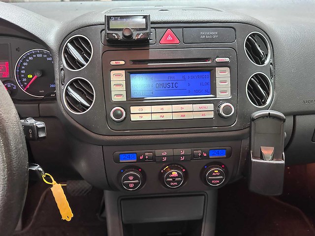 Volkswagen - golf plus - 1.6 fsi sportline dsg- kp-477-j- 2006 - afbeelding 2 van  11