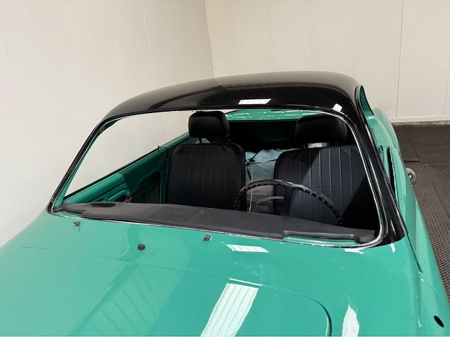 Volkswagen - karmann ghia - oldtimer - 1969 - afbeelding 11 van  28