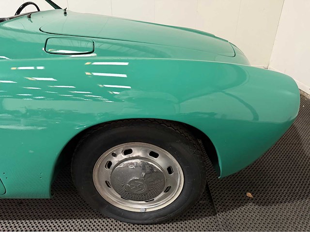 Volkswagen - karmann ghia - oldtimer - 1969 - afbeelding 18 van  28