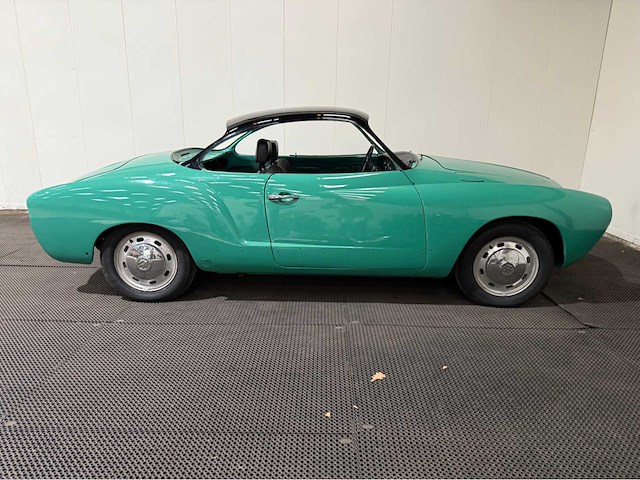 Volkswagen - karmann ghia - oldtimer - 1969 - afbeelding 25 van  28
