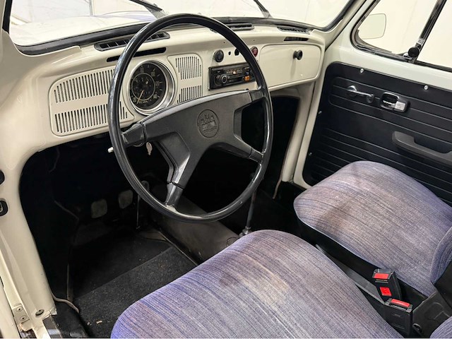 Volkswagen - kever - 1300 - oldtimer - 1969 - afbeelding 13 van  35