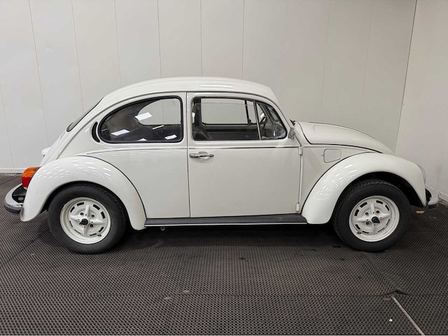 Volkswagen - kever - 1300 - oldtimer - 1969 - afbeelding 12 van  35