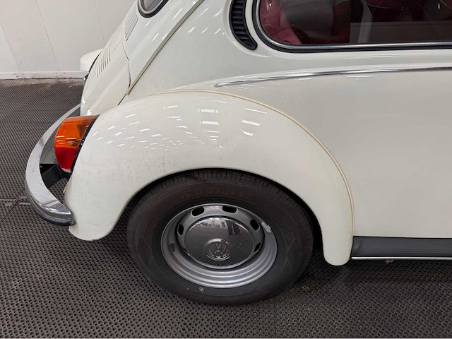 Volkswagen - kever - 1300 - oldtimer - 1972 - afbeelding 24 van  33
