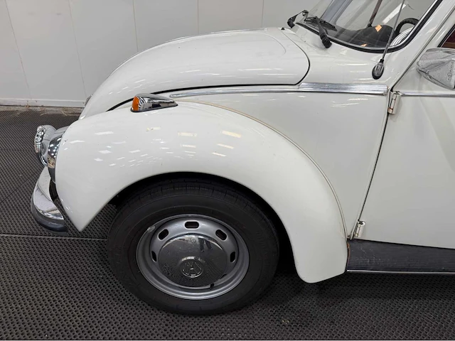 Volkswagen - kever - 1300 - oldtimer - 1972 - afbeelding 21 van  33