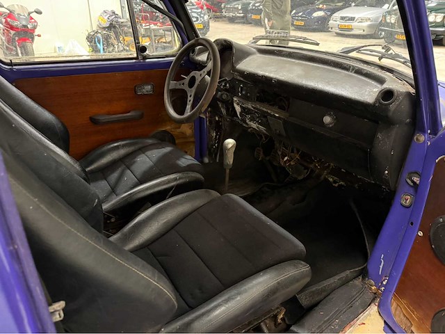 Volkswagen - kever - oldtimer - 1973 - afbeelding 11 van  36