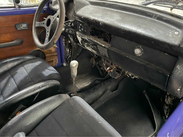 Volkswagen - kever - oldtimer - 1973 - afbeelding 10 van  36