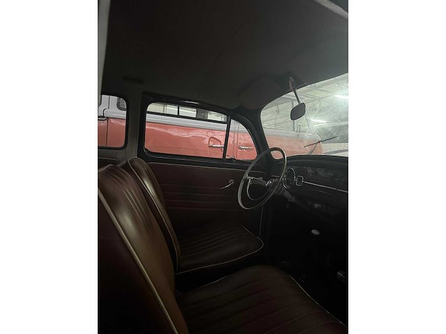Volkswagen - kever - oldtimer - afbeelding 14 van  14