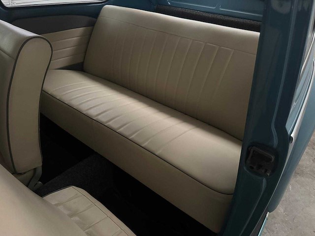 Volkswagen - kever - oldtimer - afbeelding 8 van  16
