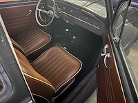 Volkswagen - kever - oldtimer - afbeelding 9 van  14