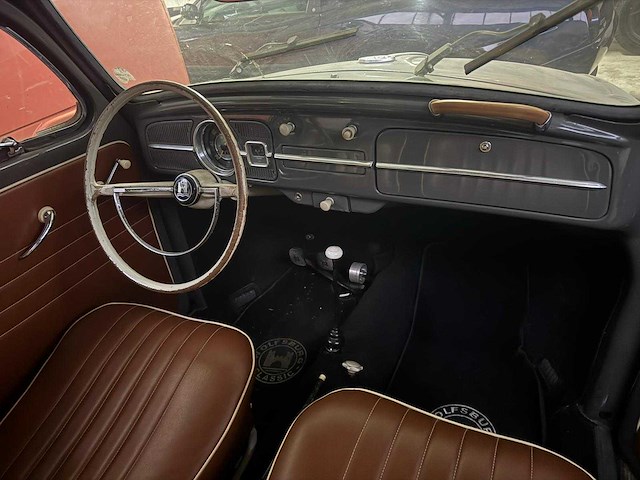 Volkswagen - kever - oldtimer - afbeelding 11 van  14