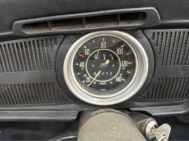 Volkswagen - kever cabriolet - 1303 ls - oldtimer -1971 - afbeelding 4 van  23