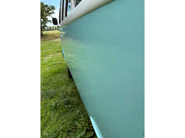 Volkswagen - kombi - t2 - oldtimer - afbeelding 11 van  21