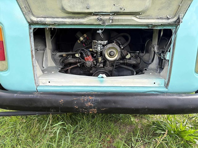 Volkswagen - kombi - t2 - oldtimer - afbeelding 14 van  21