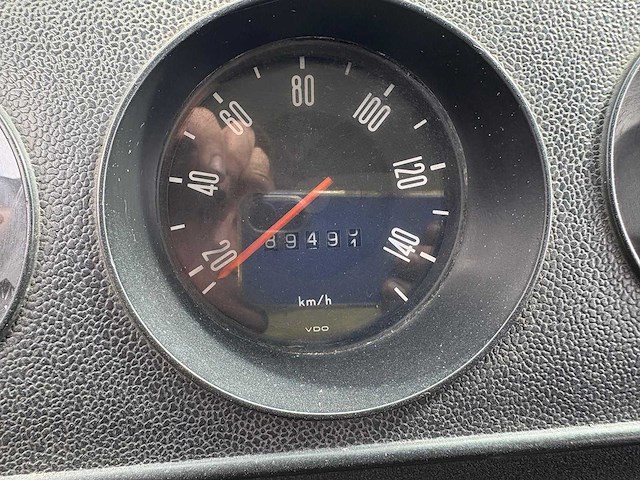 Volkswagen - kombi - t2 - oldtimer - afbeelding 4 van  22