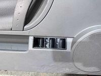 Volkswagen - new beetle cabriolet - 2.0 - 24-lr-fj - afbeelding 14 van  15