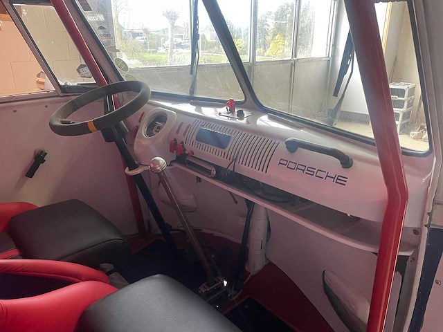 Volkswagen - panelvan - t1 - oldtimer - afbeelding 7 van  17