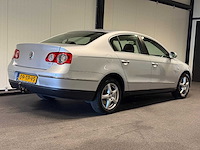 Volkswagen - passat - 1.6 fsi comfortline 09-tp-vs 2007