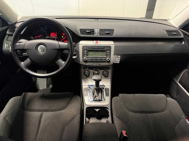 Volkswagen - passat - 1.6 fsi comfortline 09-tp-vs 2007 - afbeelding 16 van  18