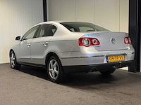 Volkswagen - passat - 1.6 fsi comfortline 09-tp-vs 2007 - afbeelding 7 van  13