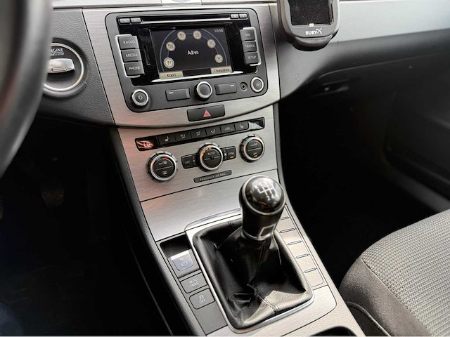 Volkswagen - passat - variant 2.0 tdi highl. blm - personenauto - 2013 - afbeelding 2 van  13