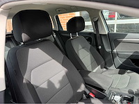 Volkswagen - passat - variant 2.0 tdi highl. blm - personenauto - 2013 - afbeelding 3 van  13