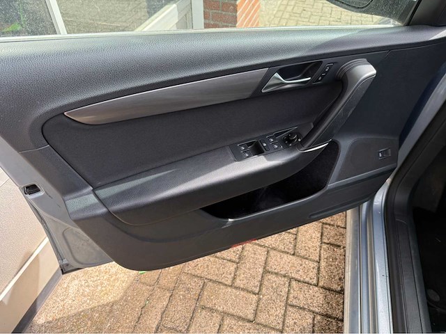 Volkswagen - passat - variant 2.0 tdi highl. blm - personenauto - 2013 - afbeelding 5 van  13