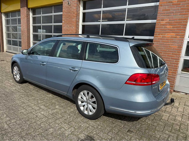 Volkswagen - passat - variant 2.0 tdi highl. blm - personenauto - 2013 - afbeelding 11 van  13
