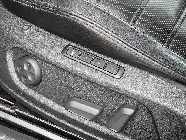 Volkswagen - passat cc - 2.0 tsi - 86-lzf-7 - 2009 - afbeelding 8 van  25