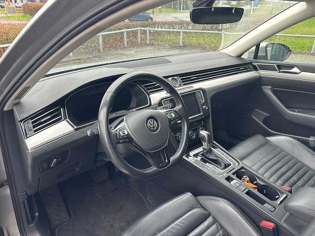 Volkswagen - passat variant - 1.4 t. gte c.s. pl. - car - 2016 - afbeelding 25 van  28