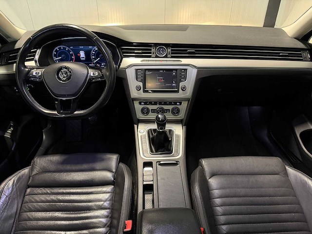 Volkswagen - passat variant - 1.4 tsi act con s.p. - xt-912-l- 2016 iaw - afbeelding 6 van  31