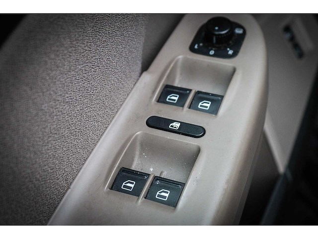 Volkswagen - passat variant - 1.4 tsi comfl bluem 31-kfp-8 - afbeelding 18 van  18