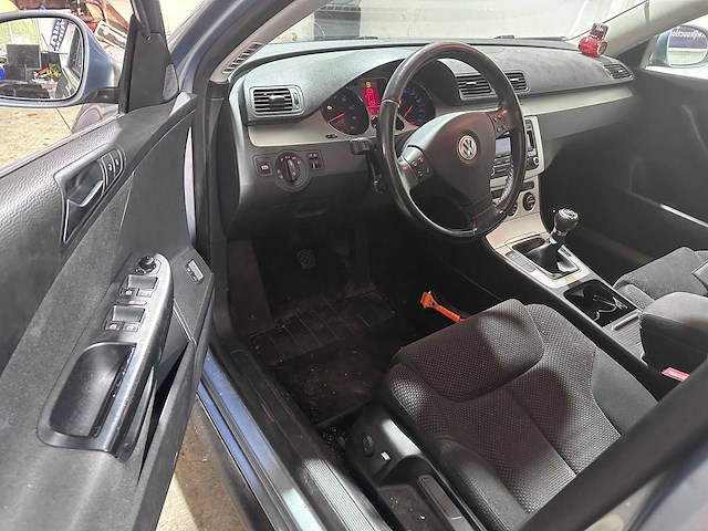 Volkswagen - passat variant - 1.4 tsi comfortline - 66-hfl-2- 2008 - afbeelding 13 van  18