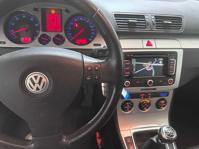 Volkswagen - passat variant - 1.4 tsi comfortline - 76-gzn-6- 2008 - afbeelding 18 van  19