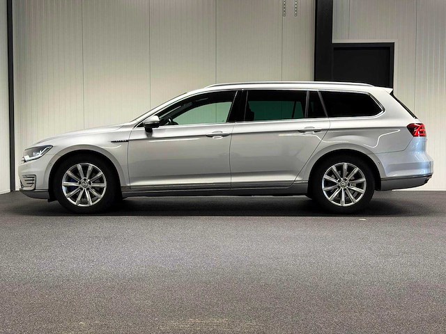 Volkswagen - passat variant - 1.4 tsi gte highline - car - 2015|kd-422-s|iaw - afbeelding 11 van  22
