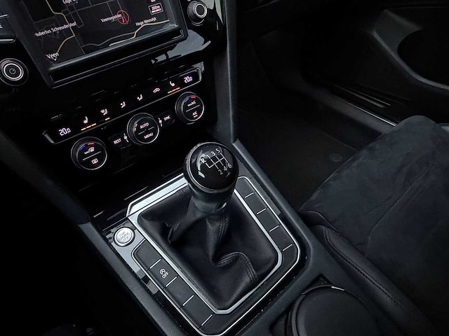 Volkswagen - passat variant - 1.6 tdi highline - car - 2015||passat variant - 1.6 tdi highline|3-zls-32|iaw - afbeelding 16 van  29