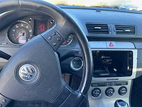 Volkswagen - passat variant - 2.0 fsi comfortl.bns - 31-xf-gr - afbeelding 2 van  19