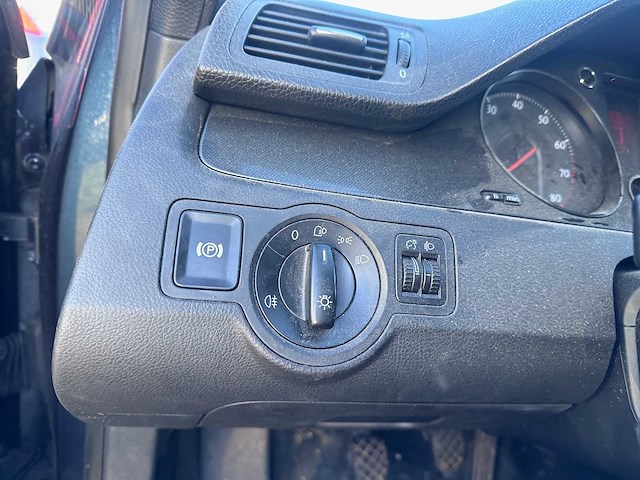 Volkswagen - passat variant - 2.0 fsi comfortl.bns - 31-xf-gr - afbeelding 5 van  19