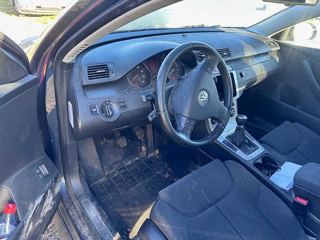 Volkswagen - passat variant - 2.0 fsi comfortl.bns - 31-xf-gr - afbeelding 19 van  19