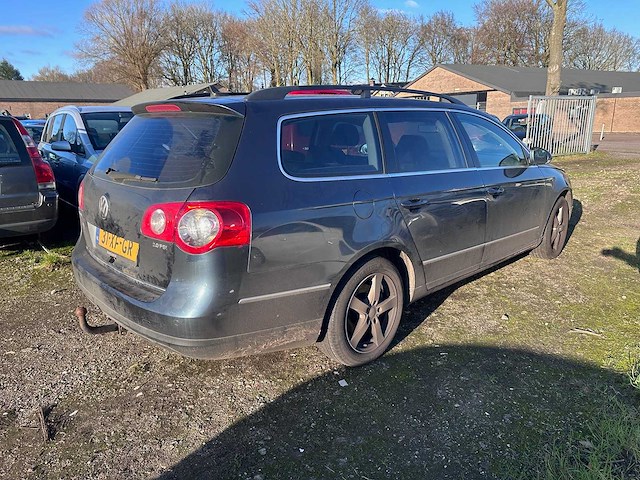 Volkswagen - passat variant - 2.0 fsi comfortl.bns - car - afbeelding 15 van  19