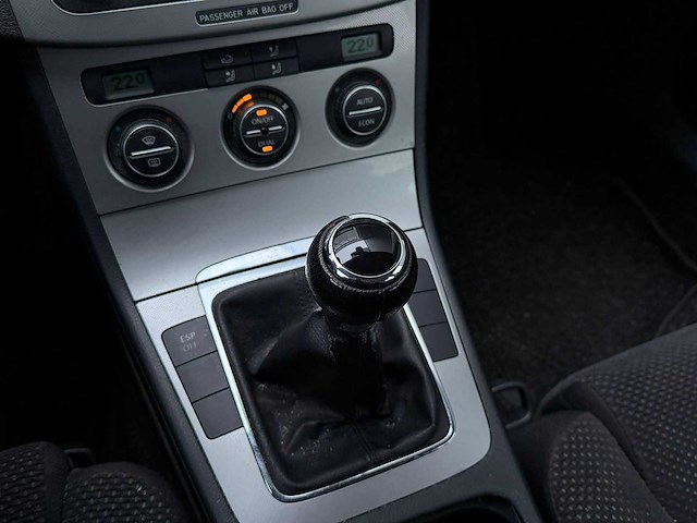 Volkswagen - passat variant - 2.0 fsi comfortline - car - 2006|93-sg-zk|iaw - afbeelding 2 van  23