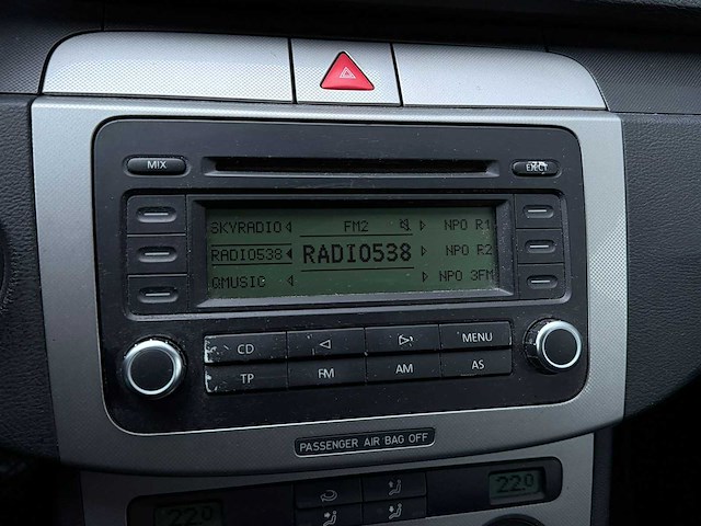 Volkswagen - passat variant - 2.0 fsi comfortline - car - 2006|93-sg-zk|iaw - afbeelding 4 van  23