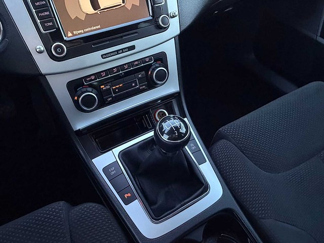 Volkswagen - passat variant - 2.0 tdi comfl. bluem - car - 2010|23-kxv-1|iaw - afbeelding 3 van  23