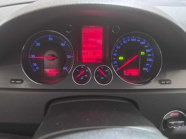 Volkswagen - passat variant - 2.0 tdi dsg comfortline - 79-tf-bd- 2006 - afbeelding 19 van  20