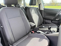 Volkswagen - polo - 1.0 tsi comfortline - 2019 - g-916-tf - afbeelding 3 van  10